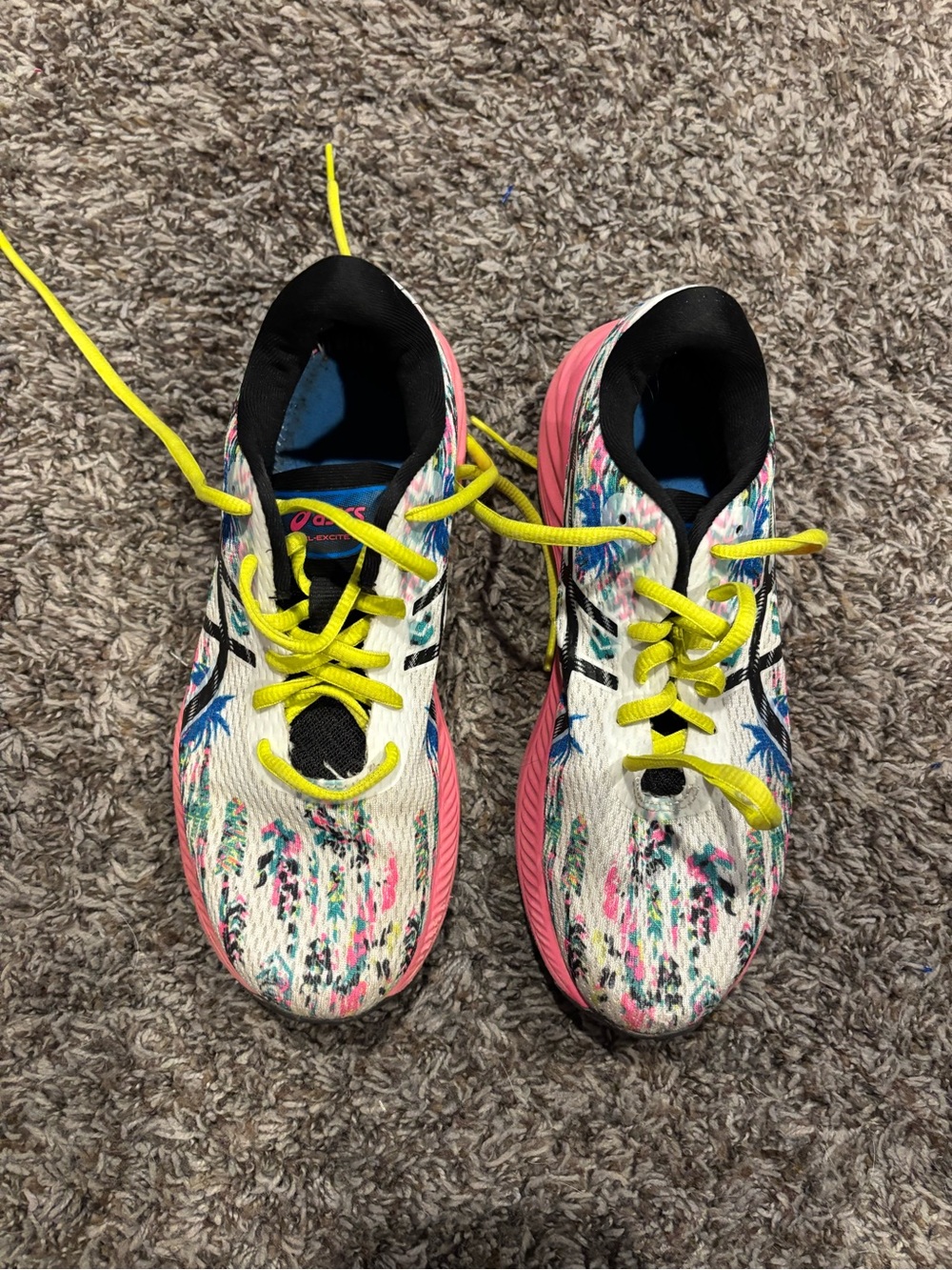 ASICS White Knit Running Shoes with Neon Yellow Laces and Pink Midsoles